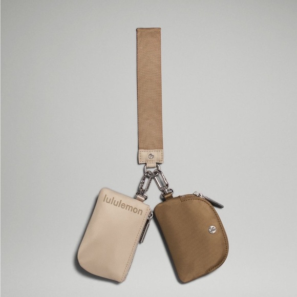 45-47🆕  Lululemon Dual Pouch Wristlet - All Spice/Trench - Picture 5 of 5